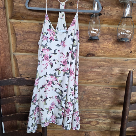 Paper Crane Dresses & Skirts - Paper Crane Floral Mini Dress - Pink and Green Valentine's Day Sweetheart Lined